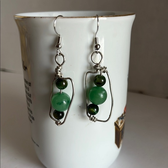 Green agate and dyed tigers eye Spiral Bead Earrings Jewelry - Picture 2 of 3